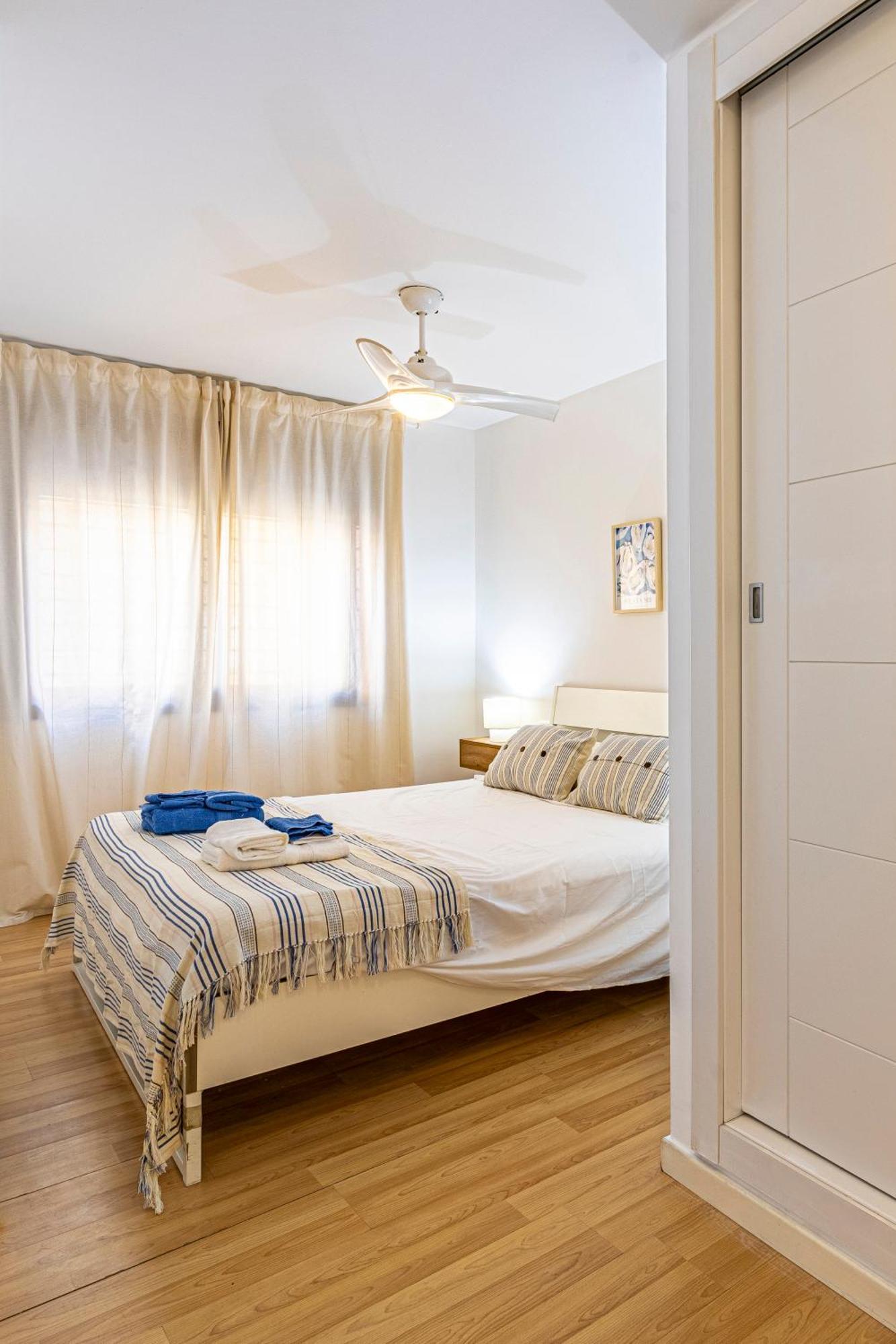 Solis Mare Apartments - Pedregalejo Beach Malaga Ngoại thất bức ảnh