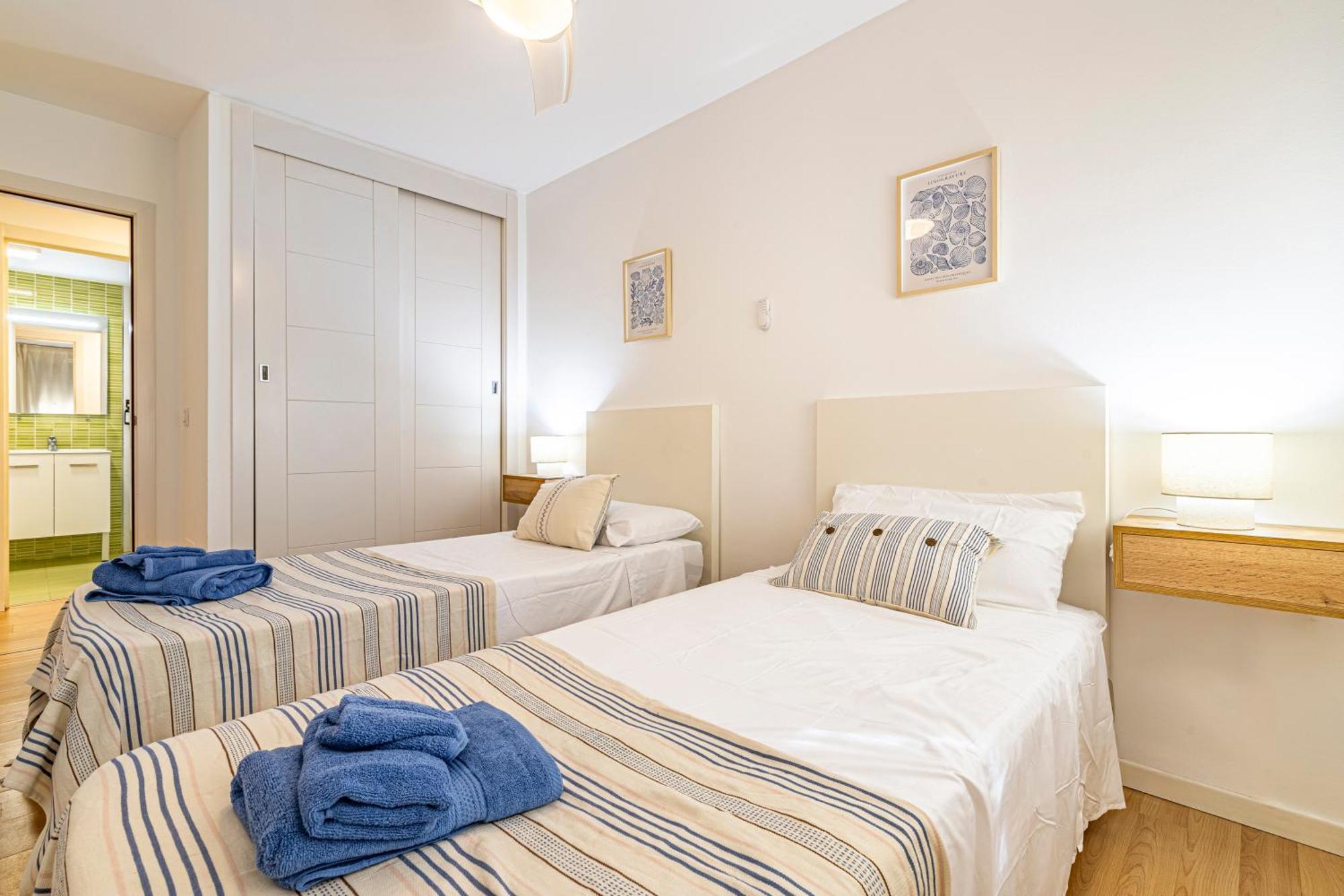 Solis Mare Apartments - Pedregalejo Beach Malaga Ngoại thất bức ảnh